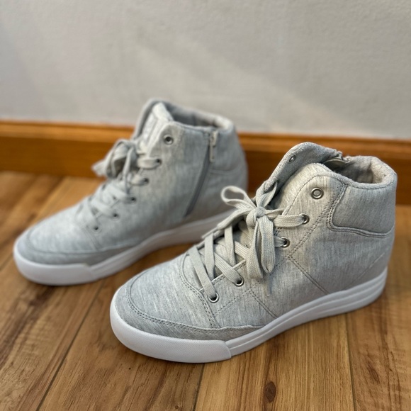 Roxy Sneakers Womens Camy U High Top Wedge Comfort Zip Canvas Gray size 8.5 - Picture 2 of 5